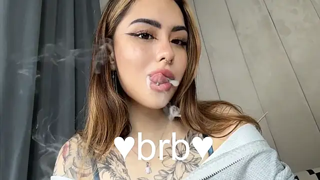 baby  kim online show from October 18, 8:00 pm