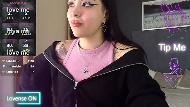 Snapshot of baby__kim chatting on January 13, 9:52 pm baby kim online show from January 13, 9:52 pm