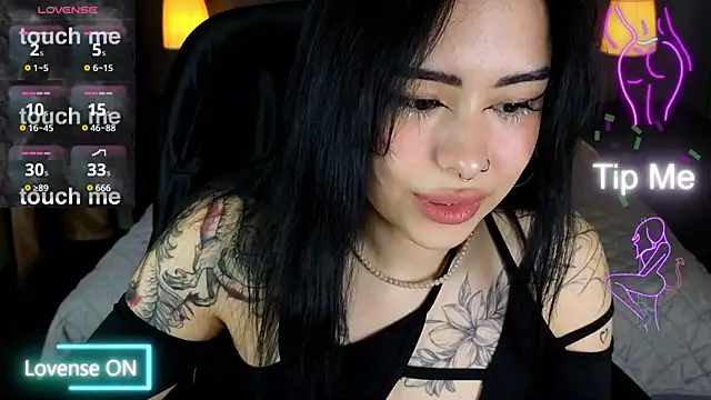 Snapshot of baby__kim chatting on December 17, 5:12 am baby kim online show from December 17, 5:12 am