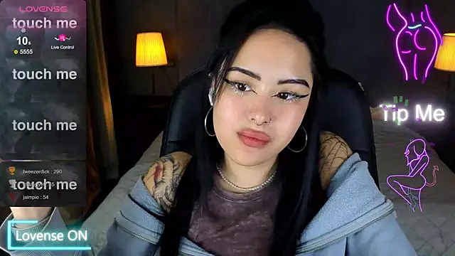 baby  kim online show from December 2, 8:05 am