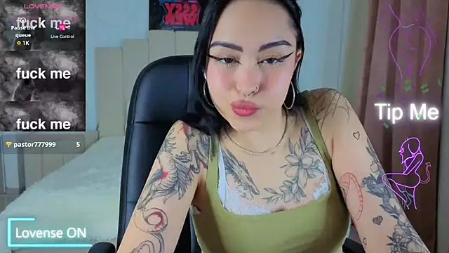 Snapshot of baby__kim chatting on December 19, 8:44 pm baby kim online show from December 19, 8:44 pm