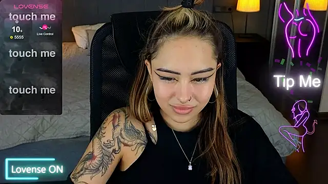 baby  kim online show from October 19, 8:06 am