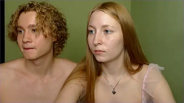 AliceStoneJhonyStone online show from October 6, 11:55 am