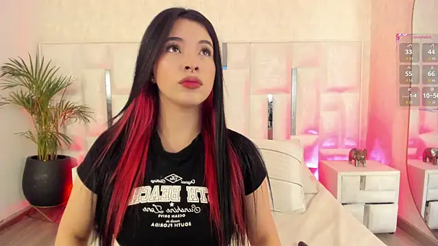 im nika  online show from October 22, 12:15 pm