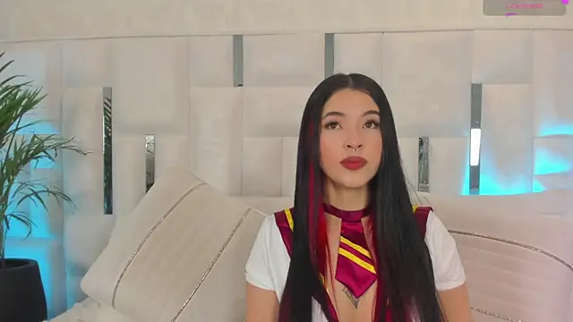 im nika  online show from September 20, 1:16 pm