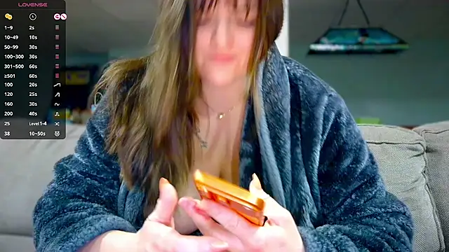 princess emily4723 online show from April 6, 2:07 am