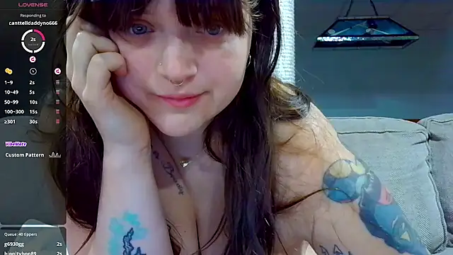 princess emily4723 online show from April 29, 3:11 am