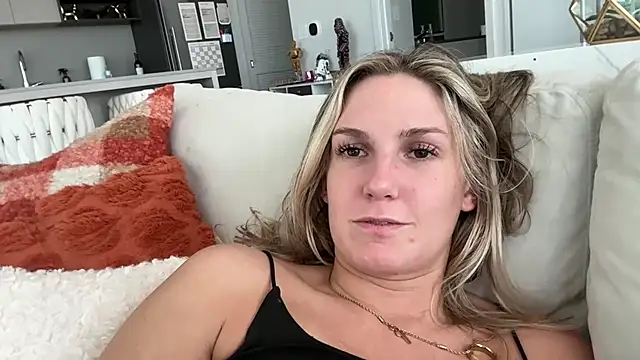 Snapshot of Graciemae_baexx chatting on November 30, 4:52 pm Graciemae baexx online show from November 30, 4:52 pm