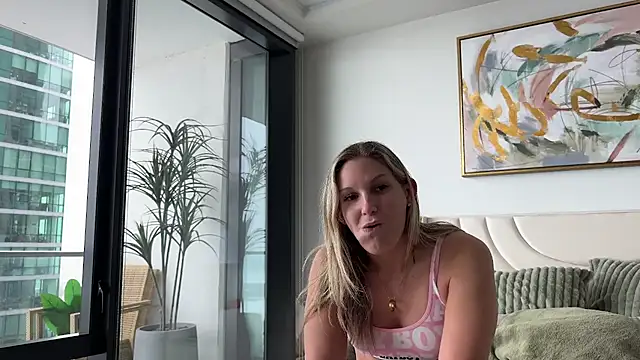 Graciemae baexx online show from February 5, 3:30 pm