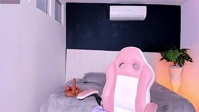 estrella bigboobs14 online show from July 5, 2:38 am