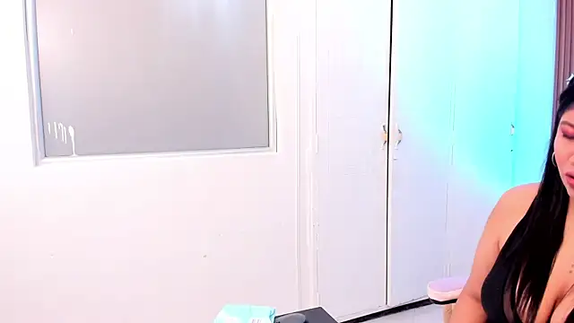 estrella bigboobs14 online show from April 9, 10:43 am