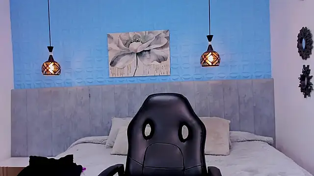 estrella bigboobs14 online show from April 23, 10:22 am