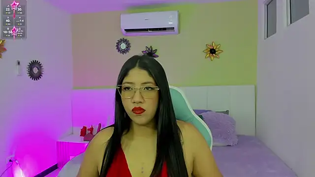 Snapshot of estrella_bigboobs14 chatting on September 25, 6:25 pm estrella bigboobs14 online show from September 25, 6:25 pm