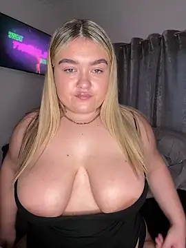 Dolly19x online show from December 5, 3:23 pm