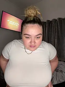 Dolly19x online show from December 6, 4:01 pm