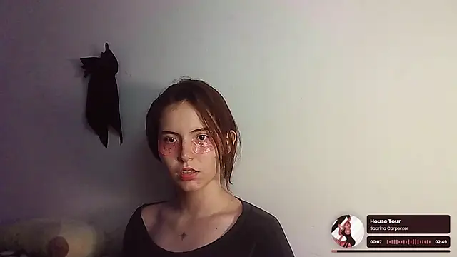 cherrybom969 online show from November 10, 11:43 pm