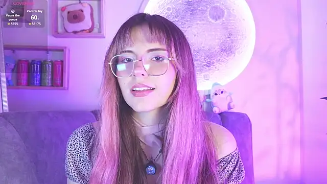 cherrybom969 online show from May 24, 6:13 am