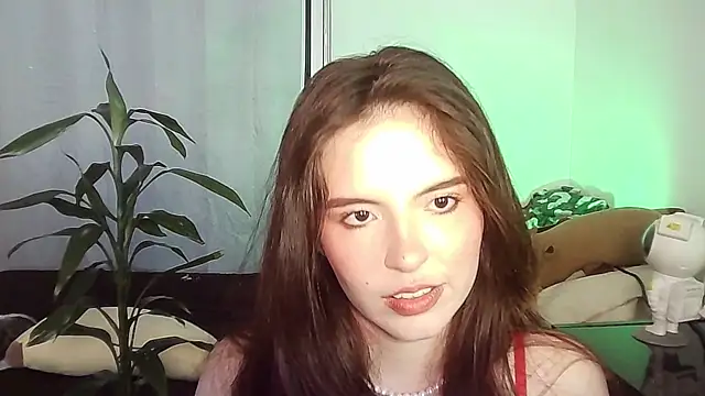 cherrybom969 online show from December 5, 6:12 am