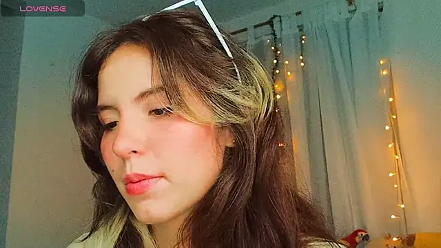 cherrybom969 online show from February 24, 3:44 am