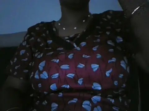 Snapshot of Sexy-Shalinii chatting on November 16, 2:16 am Sexy-Shalinii online show from November 16, 2:16 am