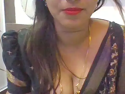 Snapshot of Sexy-Shalinii chatting on April 22, 6:04 pm Sexy-Shalinii online show from April 22, 6:04 pm