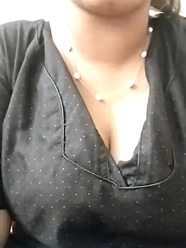 Snapshot of Sexy-Shalinii chatting on November 23, 1:15 am Sexy-Shalinii online show from November 23, 1:15 am