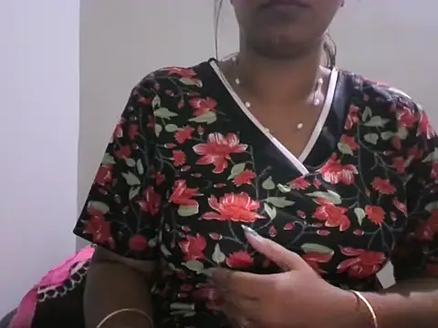 Snapshot of Sexy-Shalinii chatting on November 16, 4:01 pm Sexy-Shalinii online show from November 16, 4:01 pm