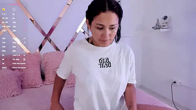 sexyy kitty18 online show from February 24, 3:23 am