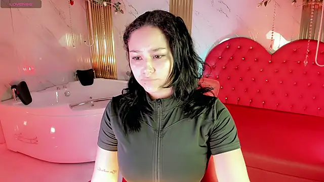 Snapshot of sexyy_kitty18 chatting on June 9, 7:26 pm sexyy kitty18 online show from June 9, 7:26 pm