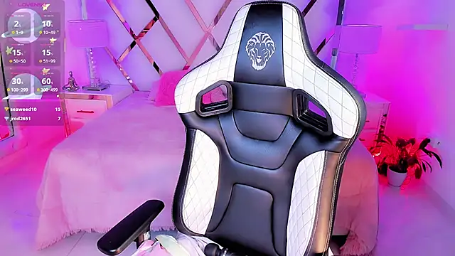 sexyy kitty18 online show from March 18, 1:13 pm