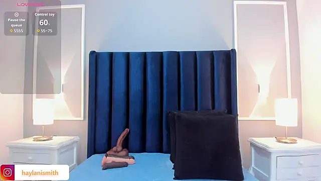 HAYLANISMITH online show from April 8, 12:06 pm