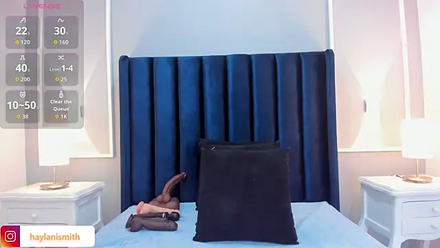 HAYLANISMITH online show from March 27, 12:17 pm