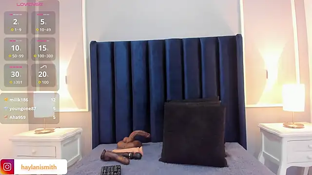 HAYLANISMITH online show from May 3, 3:48 pm