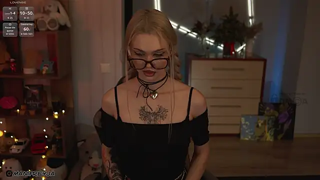 ManiFreyja online show from February 9, 6:50 pm