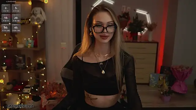 ManiFreyja online show from December 22, 9:26 pm