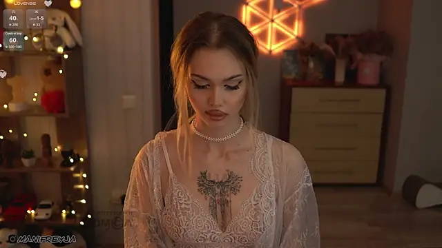 ManiFreyja online show from October 1, 7:51 pm