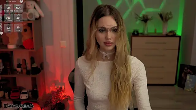 Snapshot of ManiFreyja chatting on October 30, 1:15 am ManiFreyja online show from October 30, 1:15 am