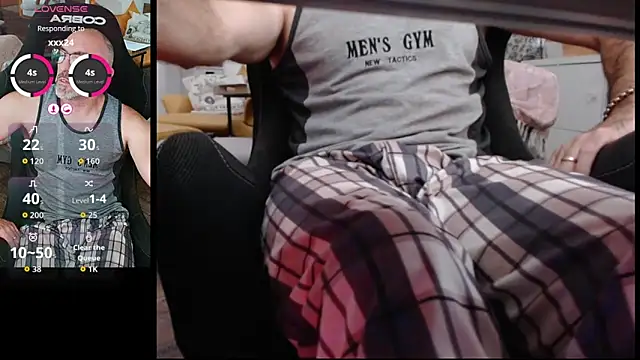 Snapshot of Crosss-23cm chatting on September 25, 3:18 pm Crosss-23cm online show from September 25, 3:18 pm