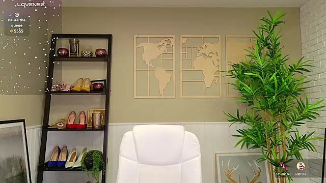 LadyLeea online show from March 23, 5:40 am