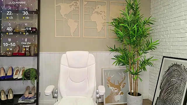 LadyLeea online show from March 7, 5:25 am