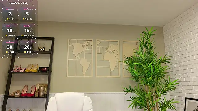 LadyLeea online show from March 10, 5:00 am