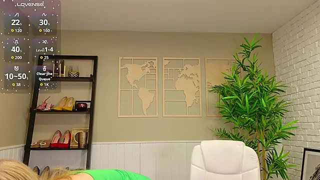 LadyLeea online show from April 15, 4:40 am