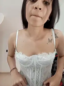 Mia Fischer online show from November 14, 6:00 pm