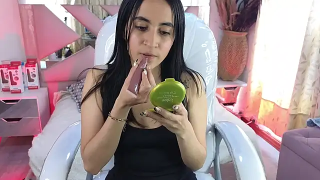 Snapshot of Mia_Fischer chatting on February 20, 3:47 pm Mia Fischer online show from February 20, 3:47 pm