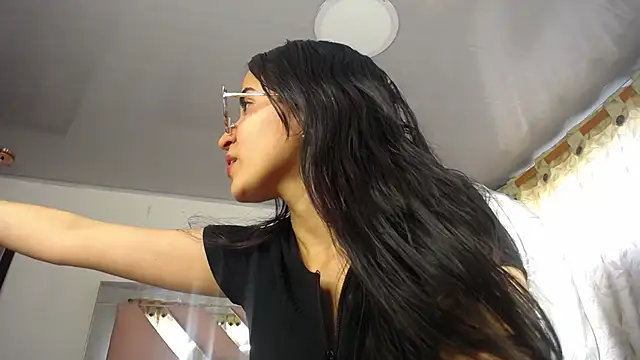 Mia Fischer online show from October 16, 7:55 pm