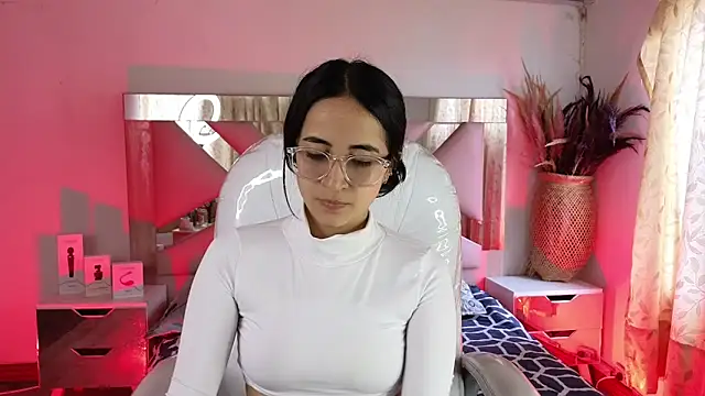 Mia Fischer online show from March 8, 7:39 pm