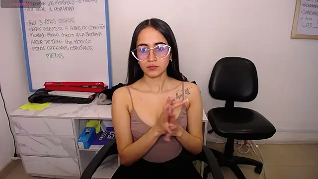 Mia Fischer online show from September 30, 7:20 pm