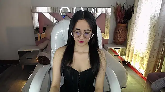 Mia Fischer online show from November 13, 5:06 pm