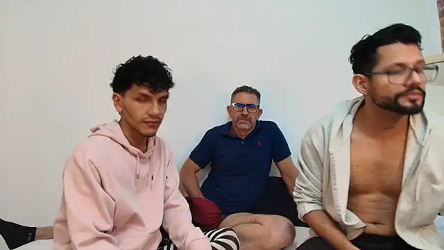 Benjamin show online show from December 18, 8:12 pm