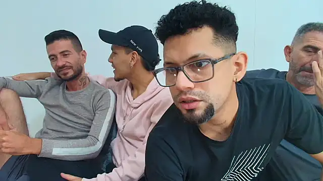 Benjamin show online show from November 11, 4:02 pm